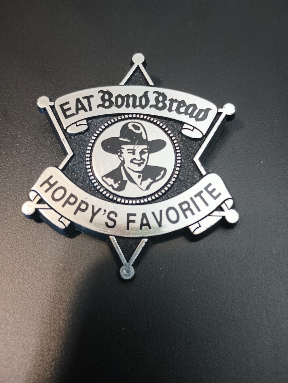 Vintage Hopalong Cassidy/Bond Bread Plastic Badge/Pin